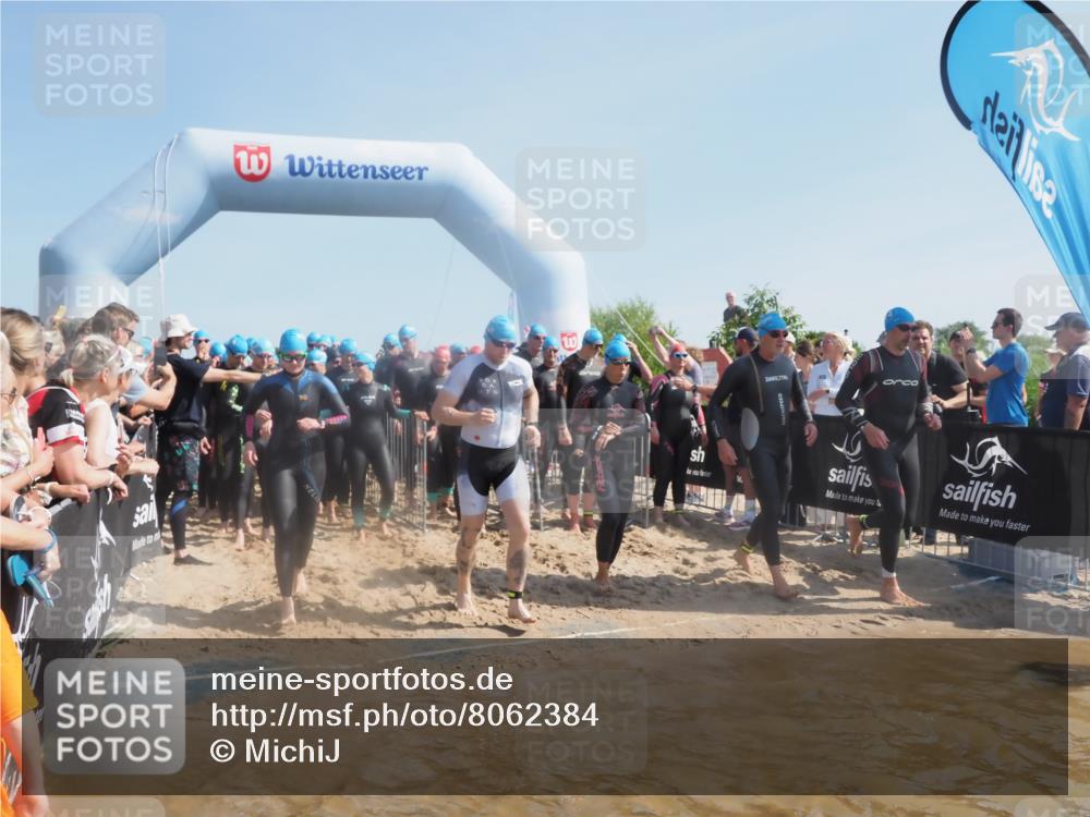 22.06.2025 - Viking Triathlon MichiJ http://msf.ph/oto/8062384 22.06.2025 10:07:45 Schwimmen 16, 76, 95, 102, 143, 263, 363, 372, 436, 453, 477, 503, 547, 615, 621, 624 meine-sportfotos.de