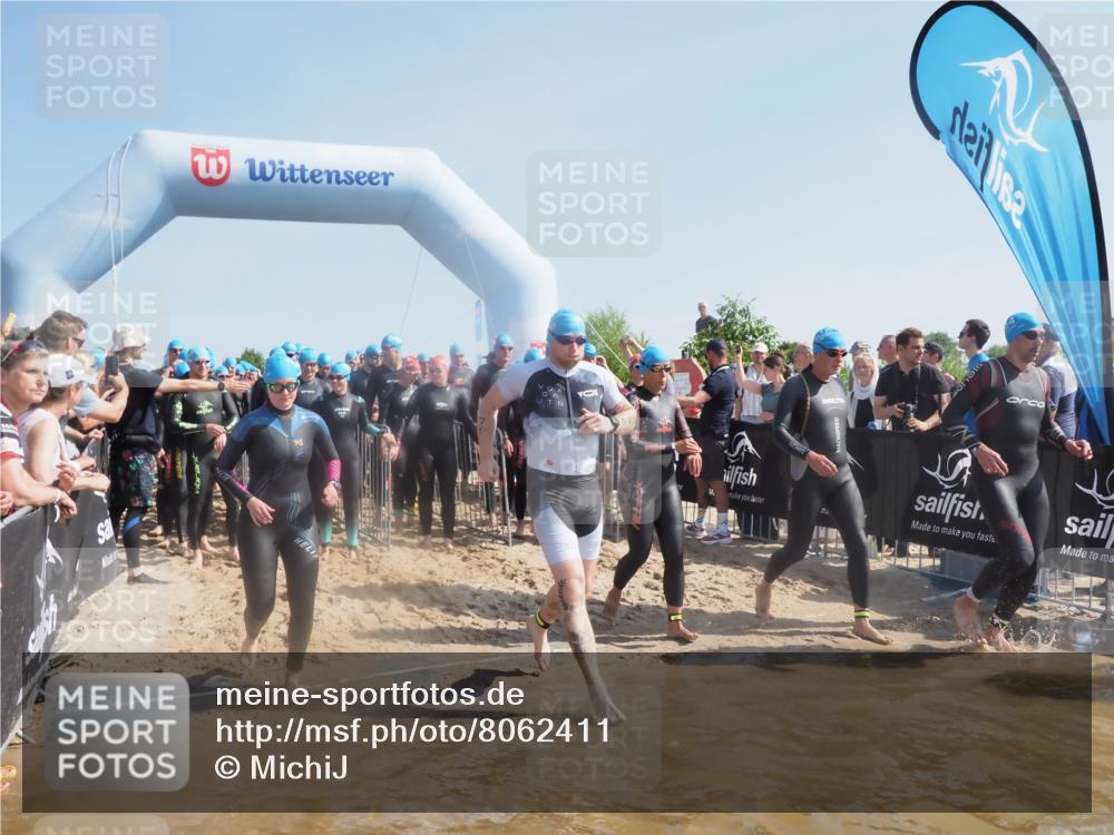 22.06.2025 - Viking Triathlon MichiJ http://msf.ph/oto/8062411 22.06.2025 10:07:46 Schwimmen 16, 76, 95, 102, 143, 263, 363, 372, 436, 453, 477, 503, 547, 621, 624 meine-sportfotos.de