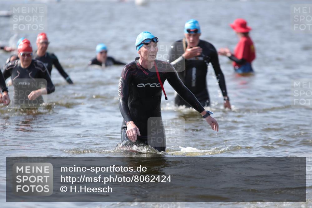 22.06.2025 - Viking Triathlon H.Heesch http://msf.ph/oto/8062424 22.06.2025 10:45:39 Schwimmen 95, 197, 360, 425, 466, 519 meine-sportfotos.de