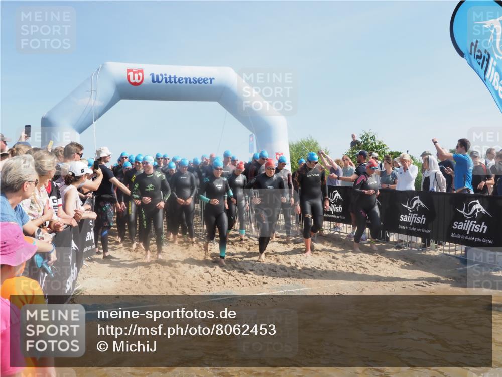 22.06.2025 - Viking Triathlon MichiJ http://msf.ph/oto/8062453 22.06.2025 10:07:50 Schwimmen 16, 31, 76, 95, 102, 130, 263, 292, 372, 453, 477, 503, 624, 650 meine-sportfotos.de