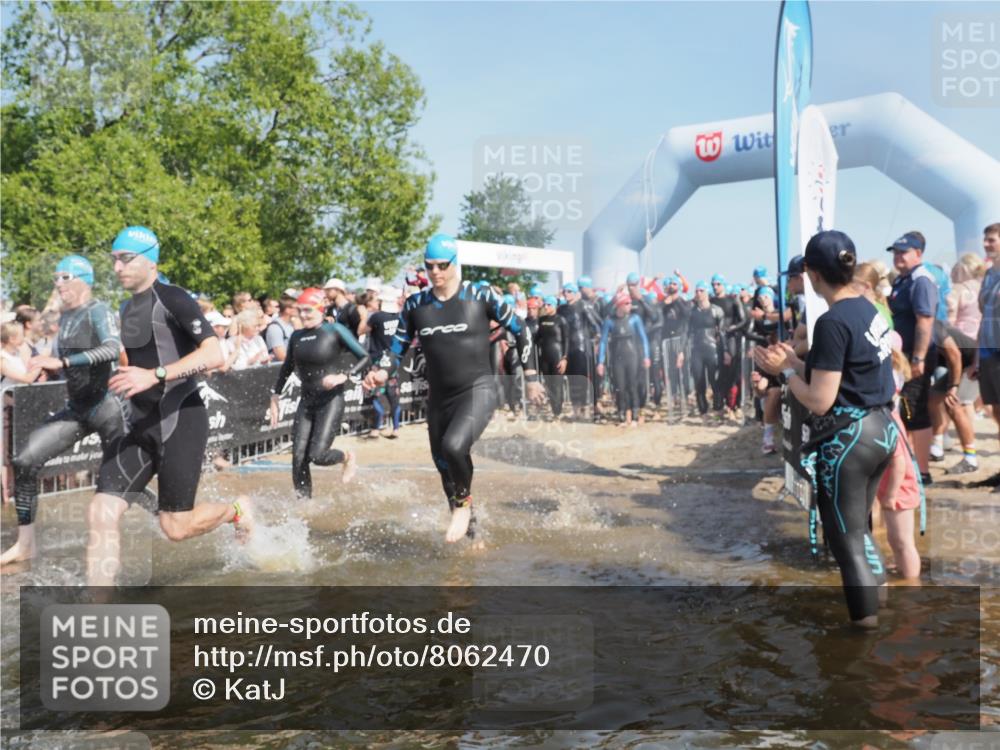 22.06.2025 - Viking Triathlon KatJ http://msf.ph/oto/8062470 22.06.2025 10:01:34 Schwimmen 99, 162, 226, 237, 272, 381, 399, 461, 507, 510, 626 meine-sportfotos.de