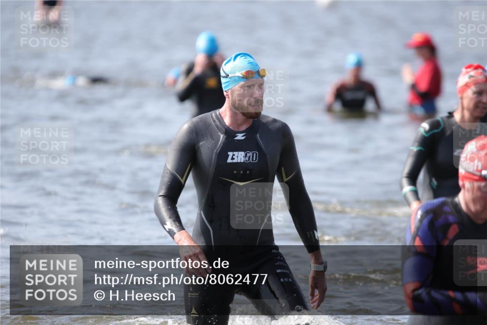 22.06.2025 - Viking Triathlon H.Heesch http://msf.ph/oto/8062477 22.06.2025 10:45:57 Schwimmen 217, 342, 360, 372, 425, 468, 525, 615, 621, 633, 647 meine-sportfotos.de