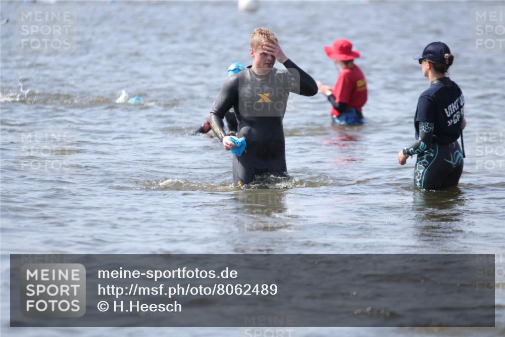 22.06.2025 - Viking Triathlon H.Heesch http://msf.ph/oto/8062489 22.06.2025 10:46:00 Schwimmen 121, 144, 217, 342, 360, 372, 468, 525, 615, 621, 633, 647 meine-sportfotos.de