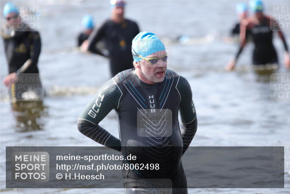 22.06.2025 - Viking Triathlon H.Heesch http://msf.ph/oto/8062498 22.06.2025 10:46:09 Schwimmen 121, 144, 213, 217, 225, 342, 406, 525, 615, 647 meine-sportfotos.de