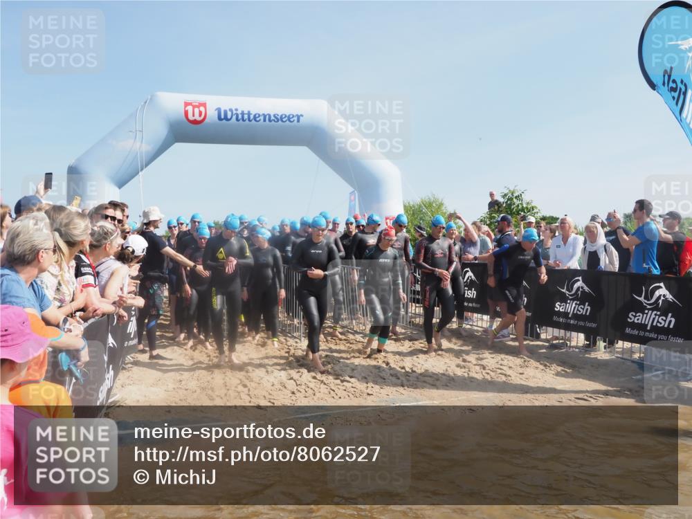 22.06.2025 - Viking Triathlon MichiJ http://msf.ph/oto/8062527 22.06.2025 10:07:55 Schwimmen 31, 76, 95, 130, 292, 308, 372, 412, 452, 453, 477, 523, 647, 650 meine-sportfotos.de