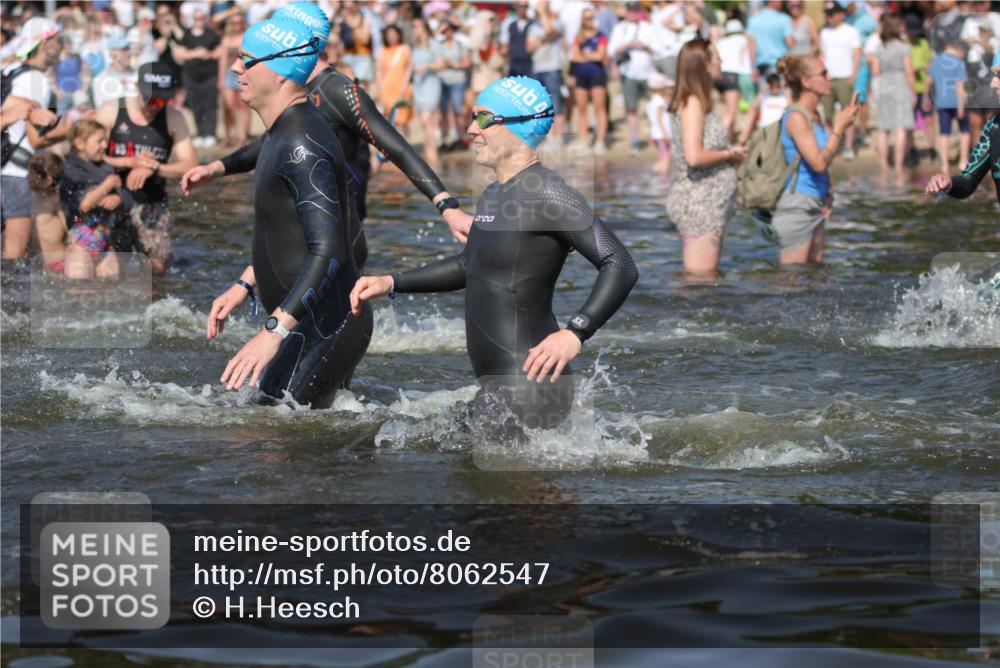 22.06.2025 - Viking Triathlon H.Heesch http://msf.ph/oto/8062547 22.06.2025 10:06:08 Schwimmen 39, 41, 144, 169, 249, 266, 269, 325, 390, 446, 460, 489, 508, 644 meine-sportfotos.de