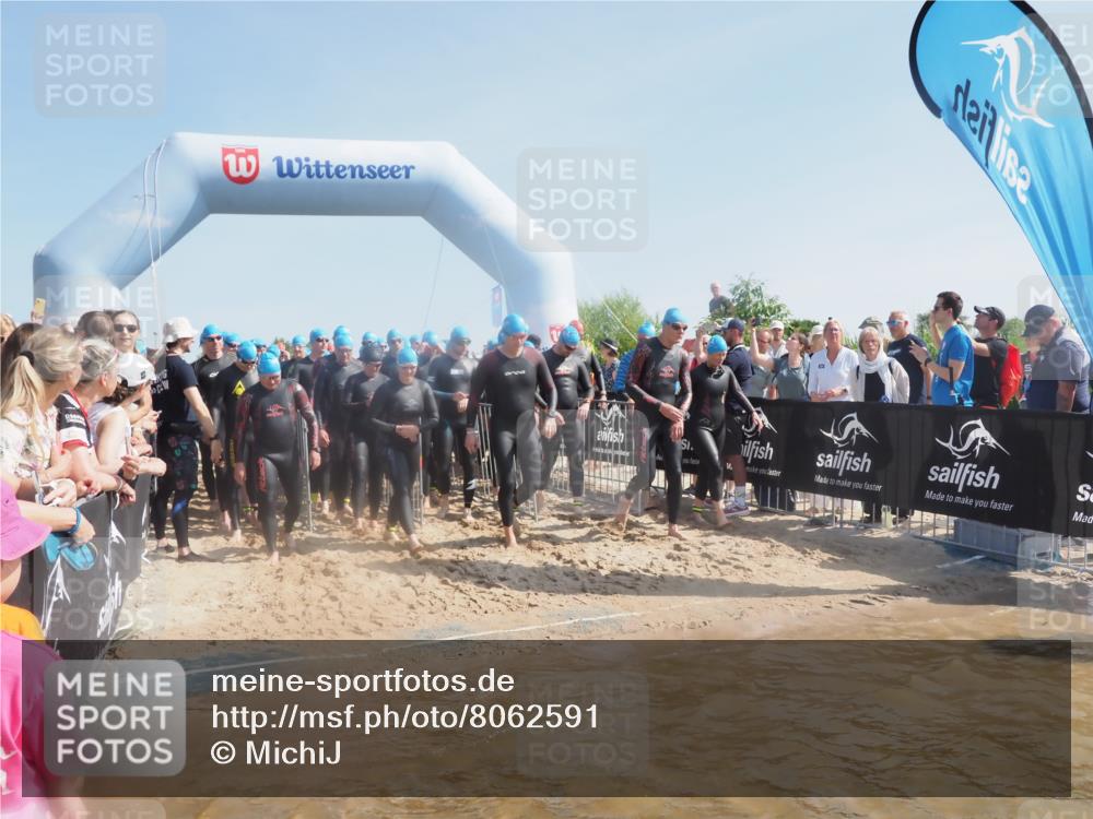 22.06.2025 - Viking Triathlon MichiJ http://msf.ph/oto/8062591 22.06.2025 10:08:01 Schwimmen 31, 130, 206, 268, 292, 308, 412, 422, 452, 466, 523, 543, 647, 650 meine-sportfotos.de