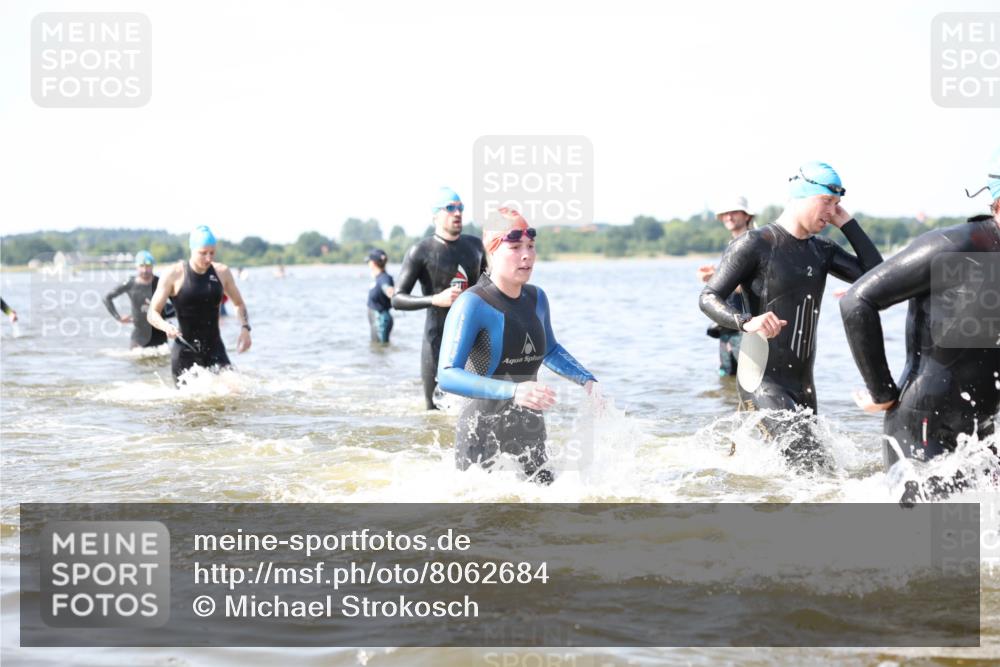 22.06.2025 - Viking Triathlon Michael Strokosch http://msf.ph/oto/8062684 22.06.2025 10:29:02 Schwimmen 7, 12, 15, 152, 200, 310, 384, 414, 443, 604, 628 meine-sportfotos.de