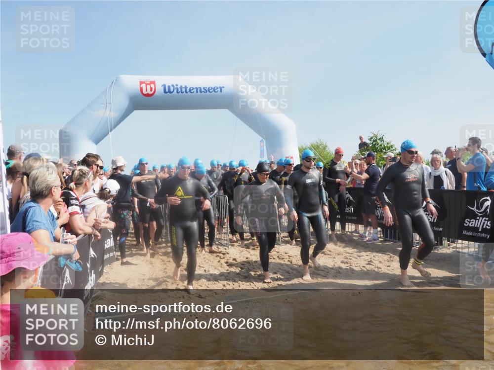 22.06.2025 - Viking Triathlon MichiJ http://msf.ph/oto/8062696 22.06.2025 10:08:06 Schwimmen 51, 106, 116, 206, 268, 308, 378, 412, 422, 452, 466, 480, 523, 543, 647 meine-sportfotos.de