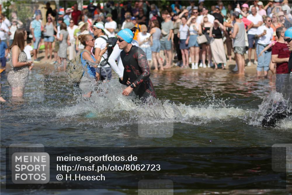 22.06.2025 - Viking Triathlon H.Heesch http://msf.ph/oto/8062723 22.06.2025 10:06:49 Schwimmen 66, 74, 159, 165, 217, 219, 257, 282, 290, 318, 337, 501, 525, 533 meine-sportfotos.de