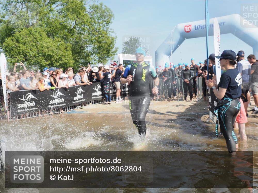22.06.2025 - Viking Triathlon KatJ http://msf.ph/oto/8062804 22.06.2025 10:01:44 Schwimmen 19, 33, 125, 158, 170, 271, 310, 320, 344, 355, 438, 496, 555, 604 meine-sportfotos.de