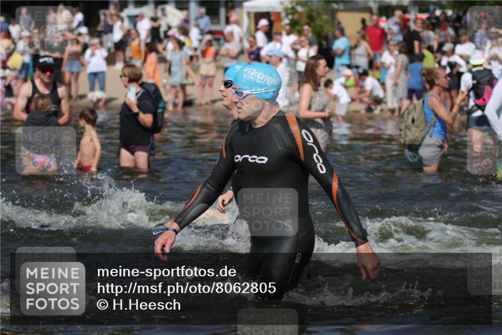22.06.2025 - Viking Triathlon H.Heesch http://msf.ph/oto/8062805 22.06.2025 10:07:09 Schwimmen 64, 123, 190, 201, 202, 223, 328, 369, 402, 431, 463, 519, 607, 631, 637, 649 meine-sportfotos.de
