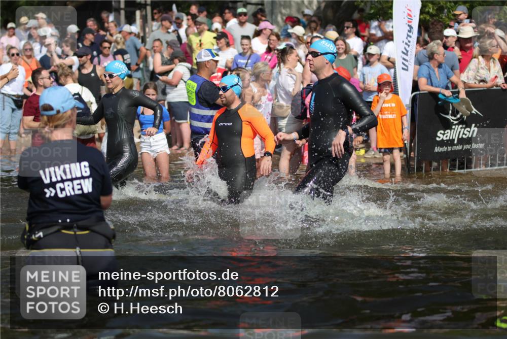 22.06.2025 - Viking Triathlon H.Heesch http://msf.ph/oto/8062812 22.06.2025 10:07:11 Schwimmen 64, 123, 190, 201, 202, 223, 328, 402, 431, 463, 519, 607, 631, 637, 649 meine-sportfotos.de