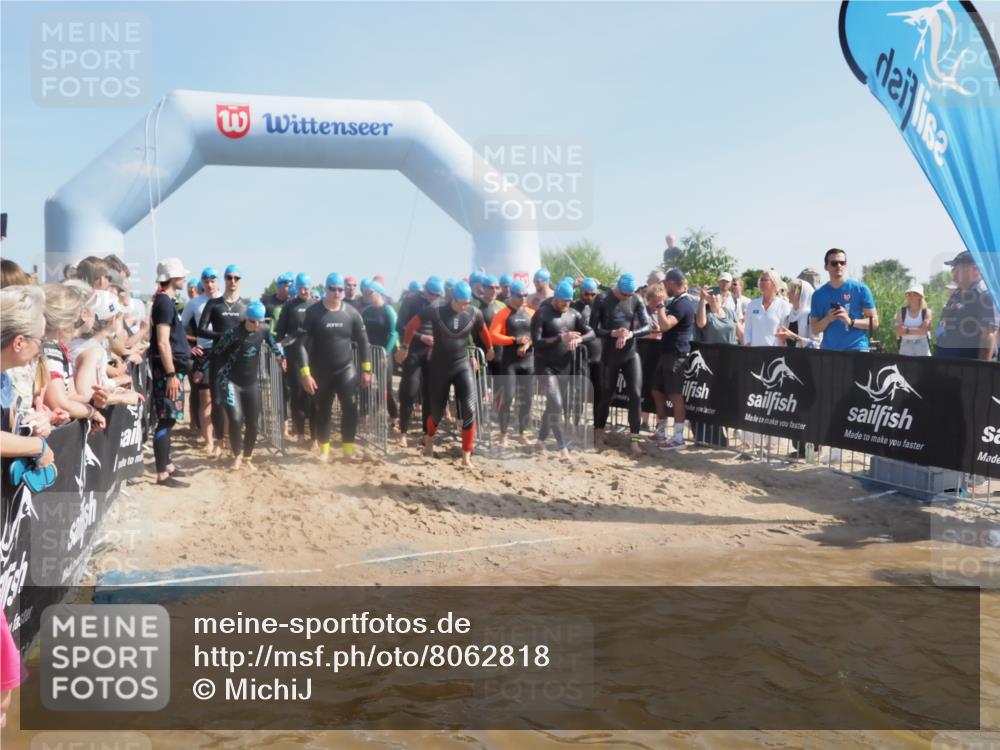 22.06.2025 - Viking Triathlon MichiJ http://msf.ph/oto/8062818 22.06.2025 10:08:20 Schwimmen 37, 48, 69, 97, 133, 140, 222, 225, 364, 403, 406, 410, 499, 518, 638 meine-sportfotos.de