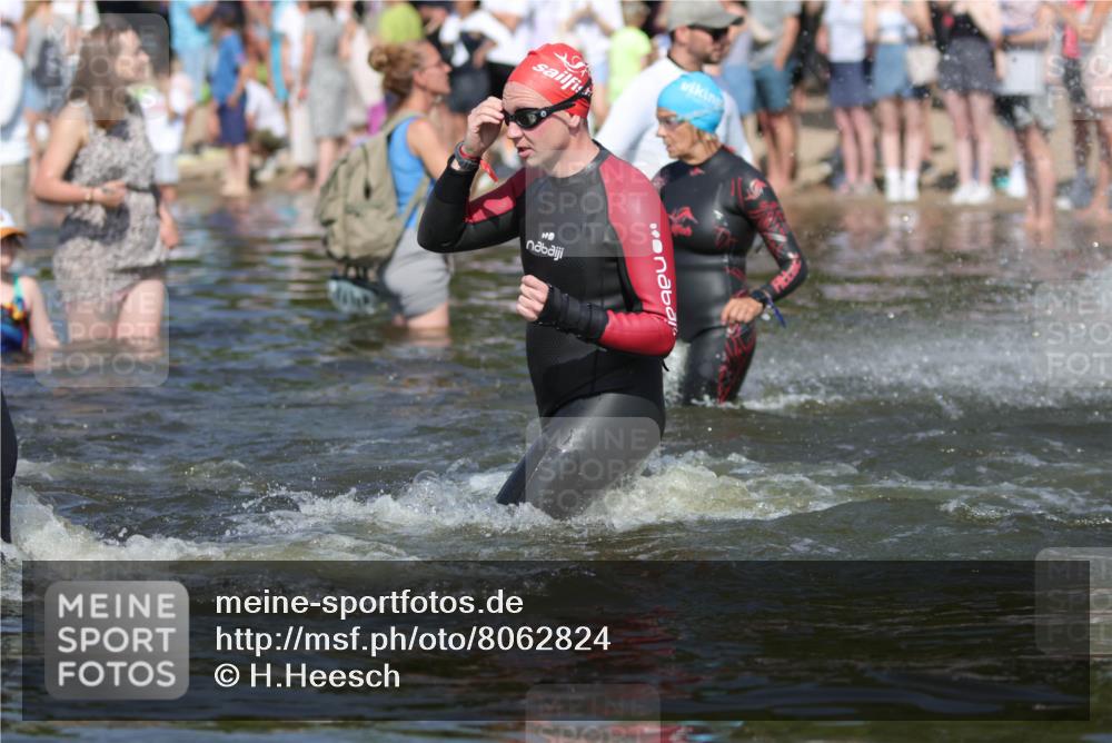 22.06.2025 - Viking Triathlon H.Heesch http://msf.ph/oto/8062824 22.06.2025 10:07:16 Schwimmen 123, 190, 201, 202, 223, 267, 273, 326, 333, 402, 425, 463, 519, 607, 637 meine-sportfotos.de