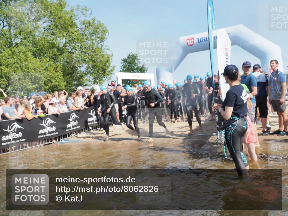 22.06.2025 - Viking Triathlon KatJ http://msf.ph/oto/8062826 22.06.2025 10:01:48 Schwimmen 19, 33, 125, 158, 170, 271, 310, 320, 344, 355, 438, 496, 555, 604, 618 meine-sportfotos.de