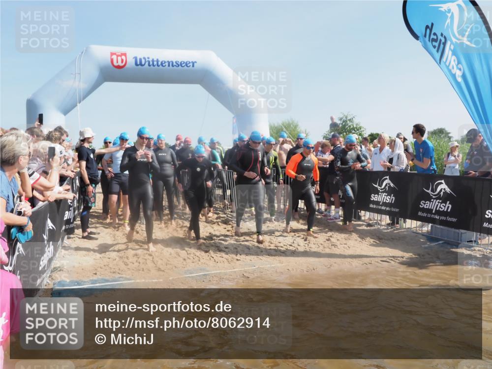 22.06.2025 - Viking Triathlon MichiJ http://msf.ph/oto/8062914 22.06.2025 10:08:27 Schwimmen 37, 48, 69, 97, 133, 140, 222, 360, 364, 472, 481, 490, 499, 518, 542 meine-sportfotos.de