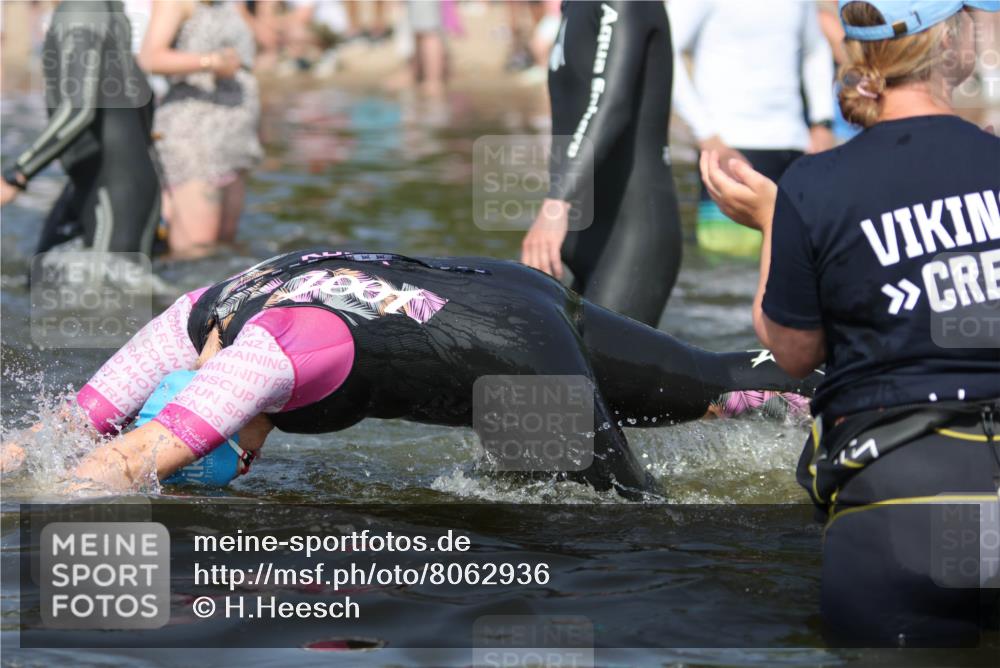 22.06.2025 - Viking Triathlon H.Heesch http://msf.ph/oto/8062936 22.06.2025 10:07:50 Schwimmen 16, 31, 76, 95, 102, 130, 263, 292, 372, 453, 477, 503, 624, 650 meine-sportfotos.de