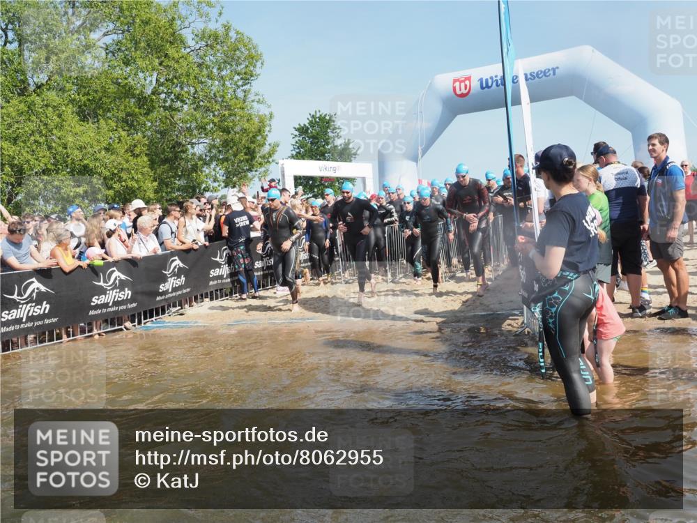 22.06.2025 - Viking Triathlon KatJ http://msf.ph/oto/8062955 22.06.2025 10:01:52 Schwimmen 3, 17, 33, 80, 91, 125, 158, 170, 271, 304, 310, 355, 496, 555, 618 meine-sportfotos.de