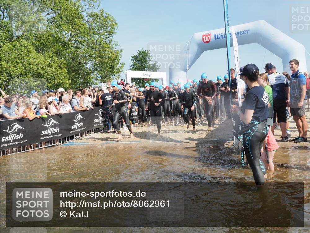 22.06.2025 - Viking Triathlon KatJ http://msf.ph/oto/8062961 22.06.2025 10:01:52 Schwimmen 3, 17, 33, 80, 91, 125, 158, 170, 271, 304, 310, 355, 496, 555, 618 meine-sportfotos.de