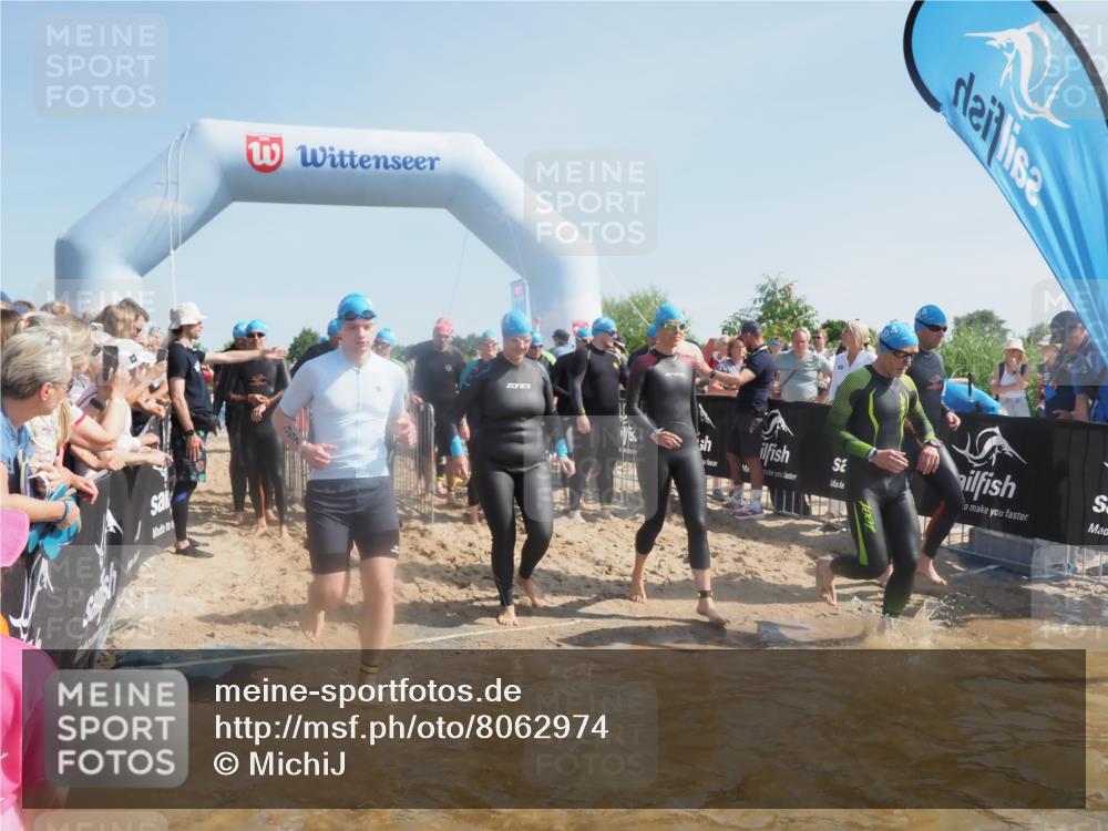 22.06.2025 - Viking Triathlon MichiJ http://msf.ph/oto/8062974 22.06.2025 10:08:32 Schwimmen 48, 69, 71, 97, 166, 246, 319, 357, 360, 472, 481, 490, 499, 518, 542 meine-sportfotos.de