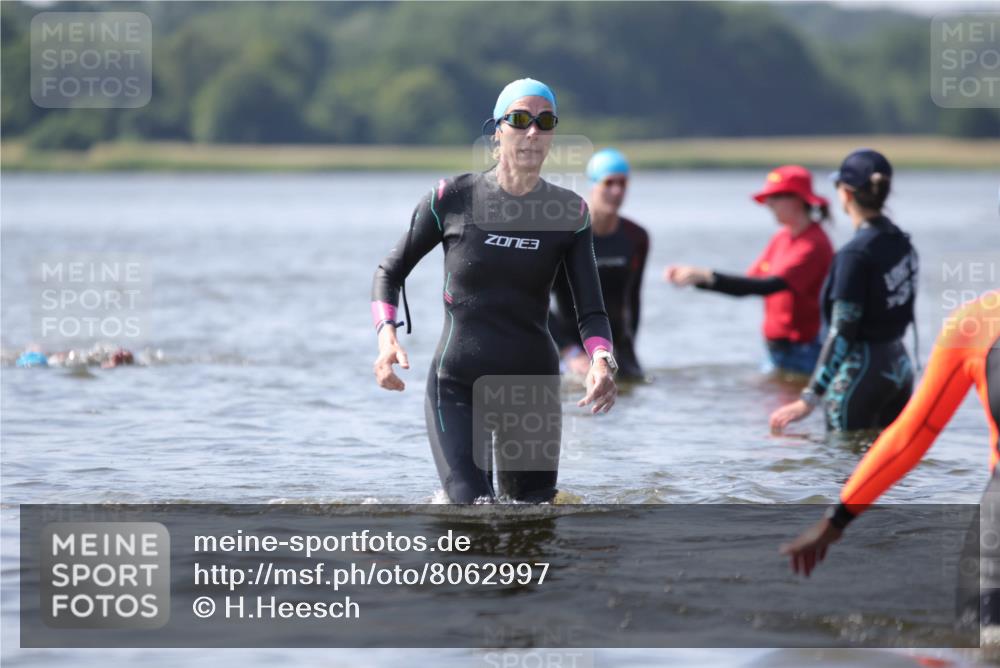 22.06.2025 - Viking Triathlon H.Heesch http://msf.ph/oto/8062997 22.06.2025 10:51:02 Schwimmen 308, 436, 484, 523, 543 meine-sportfotos.de
