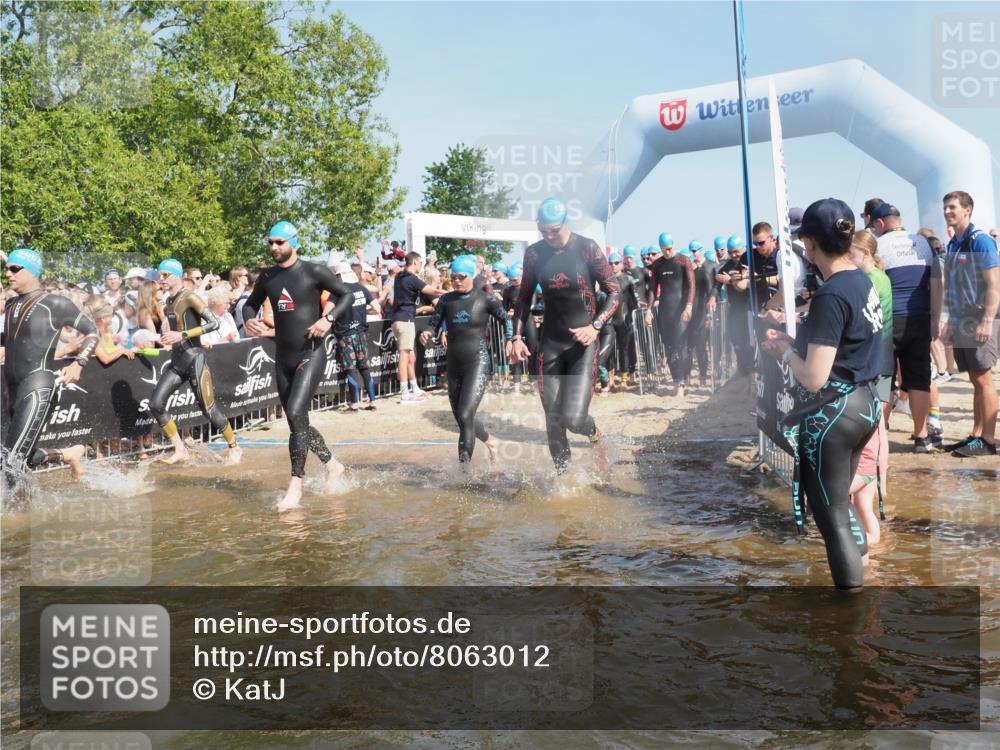 22.06.2025 - Viking Triathlon KatJ http://msf.ph/oto/8063012 22.06.2025 10:01:53 Schwimmen 3, 17, 33, 80, 91, 125, 158, 170, 271, 304, 310, 355, 496, 551, 555, 618 meine-sportfotos.de