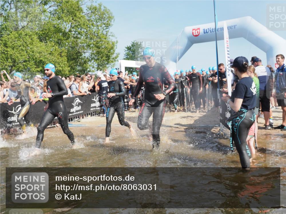 22.06.2025 - Viking Triathlon KatJ http://msf.ph/oto/8063031 22.06.2025 10:01:54 Schwimmen 3, 17, 80, 91, 125, 158, 170, 271, 278, 299, 304, 355, 435, 449, 496, 551, 618 meine-sportfotos.de