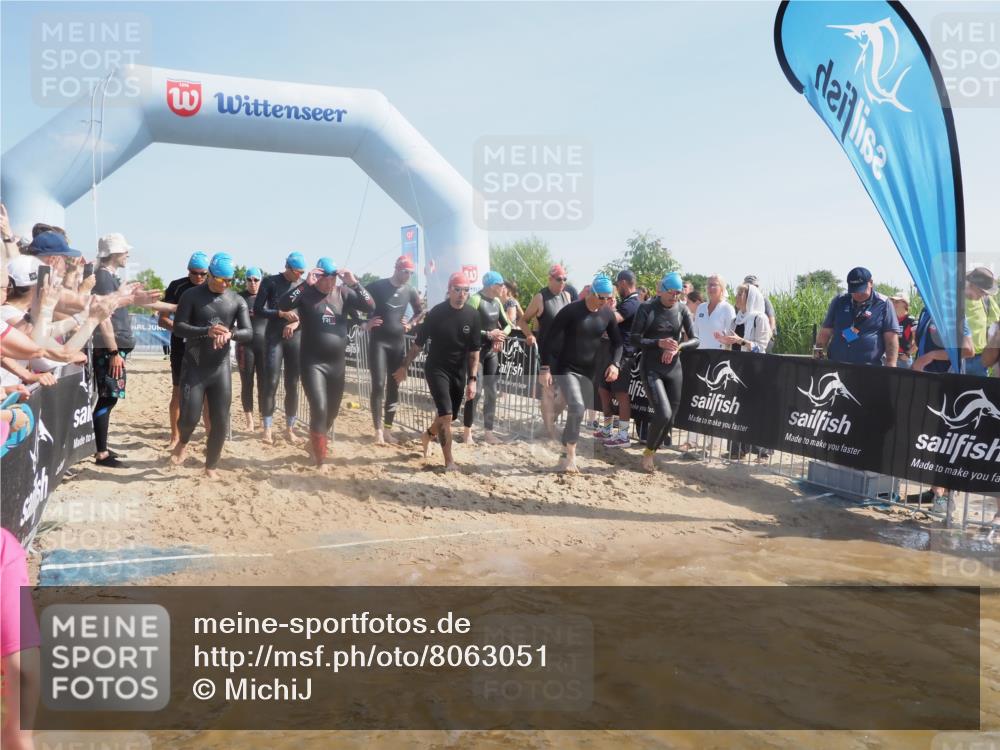 22.06.2025 - Viking Triathlon MichiJ http://msf.ph/oto/8063051 22.06.2025 10:08:40 Schwimmen 71, 136, 166, 234, 241, 246, 303, 305, 319, 356, 357, 459, 470, 471, 656 meine-sportfotos.de