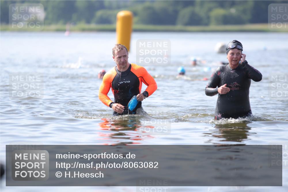 22.06.2025 - Viking Triathlon H.Heesch http://msf.ph/oto/8063082 22.06.2025 10:52:03 Schwimmen 169, 542 meine-sportfotos.de