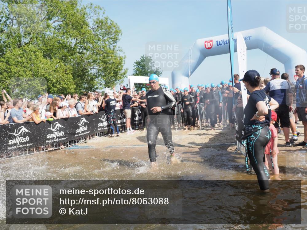 22.06.2025 - Viking Triathlon KatJ http://msf.ph/oto/8063088 22.06.2025 10:01:59 Schwimmen 3, 17, 80, 91, 127, 137, 278, 299, 304, 365, 415, 435, 449, 551, 618 meine-sportfotos.de