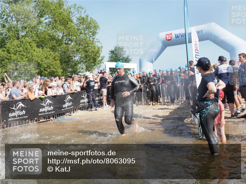 22.06.2025 - Viking Triathlon KatJ http://msf.ph/oto/8063095 22.06.2025 10:01:59 Schwimmen 3, 17, 80, 91, 127, 137, 278, 299, 304, 365, 415, 435, 449, 551, 618 meine-sportfotos.de