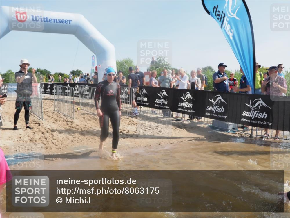 22.06.2025 - Viking Triathlon MichiJ http://msf.ph/oto/8063175 22.06.2025 10:08:50 Schwimmen 160, 234, 241, 356, 359, 405, 471, 483, 634, 640, 656 meine-sportfotos.de