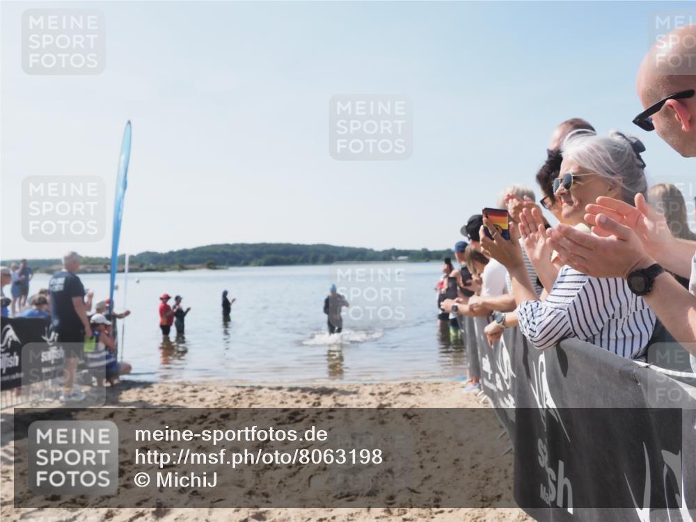 22.06.2025 - Viking Triathlon MichiJ http://msf.ph/oto/8063198 22.06.2025 10:22:48 Schwimmen 100 meine-sportfotos.de
