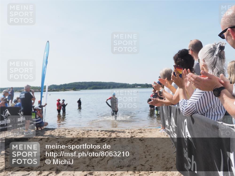 22.06.2025 - Viking Triathlon MichiJ http://msf.ph/oto/8063210 22.06.2025 10:22:50 Schwimmen 100 meine-sportfotos.de