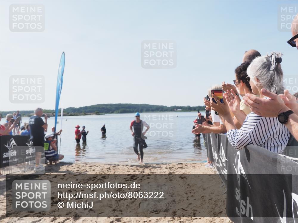 22.06.2025 - Viking Triathlon MichiJ http://msf.ph/oto/8063222 22.06.2025 10:22:51 Schwimmen 100 meine-sportfotos.de