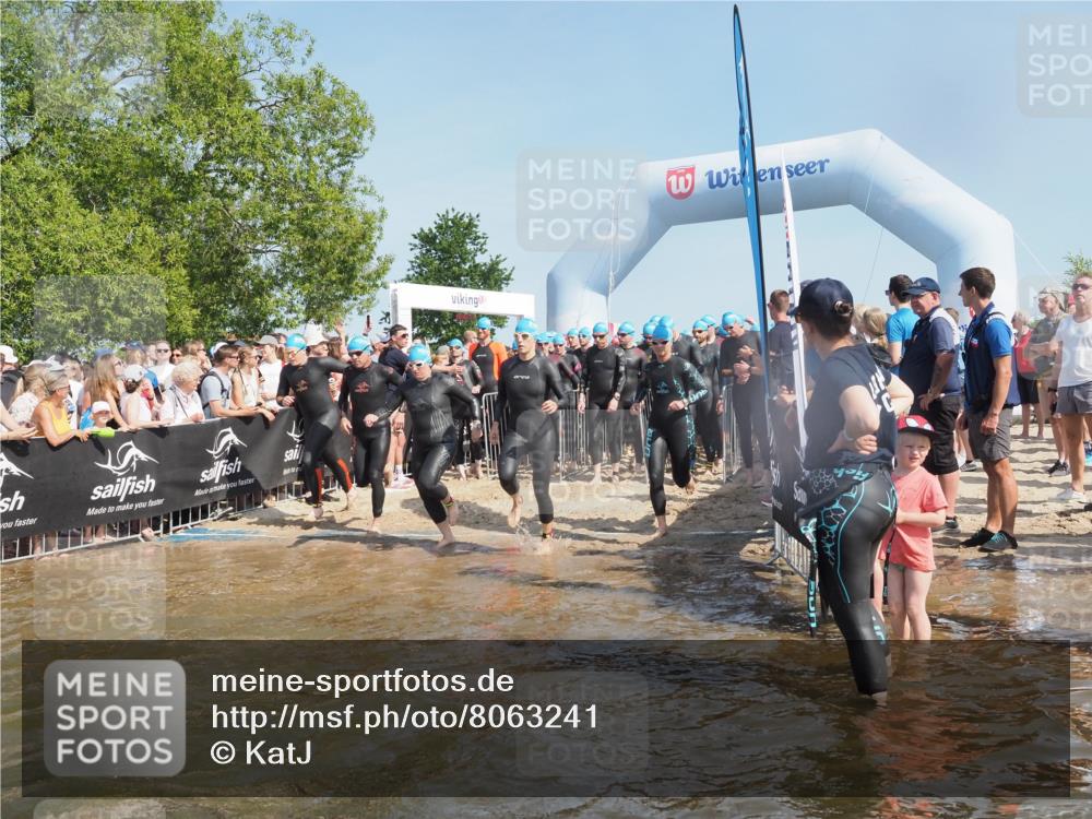 22.06.2025 - Viking Triathlon KatJ http://msf.ph/oto/8063241 22.06.2025 10:02:12 Schwimmen 21, 107, 127, 137, 139, 149, 207, 247, 309, 365, 382, 387, 415, 492, 522 meine-sportfotos.de