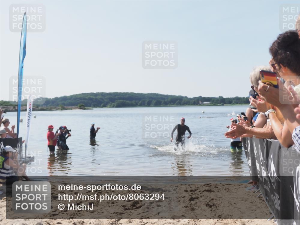 22.06.2025 - Viking Triathlon MichiJ http://msf.ph/oto/8063294 22.06.2025 10:24:12 Schwimmen 609 meine-sportfotos.de