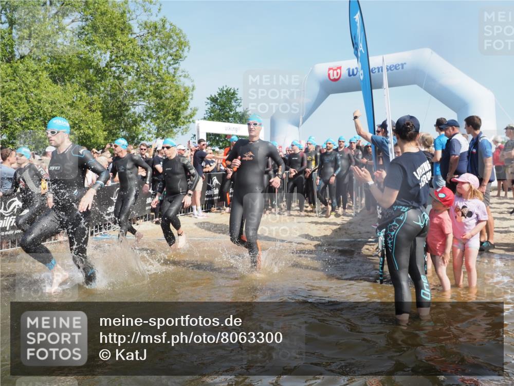 22.06.2025 - Viking Triathlon KatJ http://msf.ph/oto/8063300 22.06.2025 10:02:19 Schwimmen 21, 75, 139, 207, 247, 255, 265, 309, 331, 382, 464, 469, 522 meine-sportfotos.de