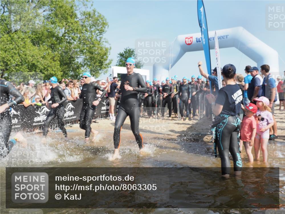 22.06.2025 - Viking Triathlon KatJ http://msf.ph/oto/8063305 22.06.2025 10:02:19 Schwimmen 21, 75, 139, 207, 247, 255, 265, 309, 331, 382, 464, 469, 522 meine-sportfotos.de