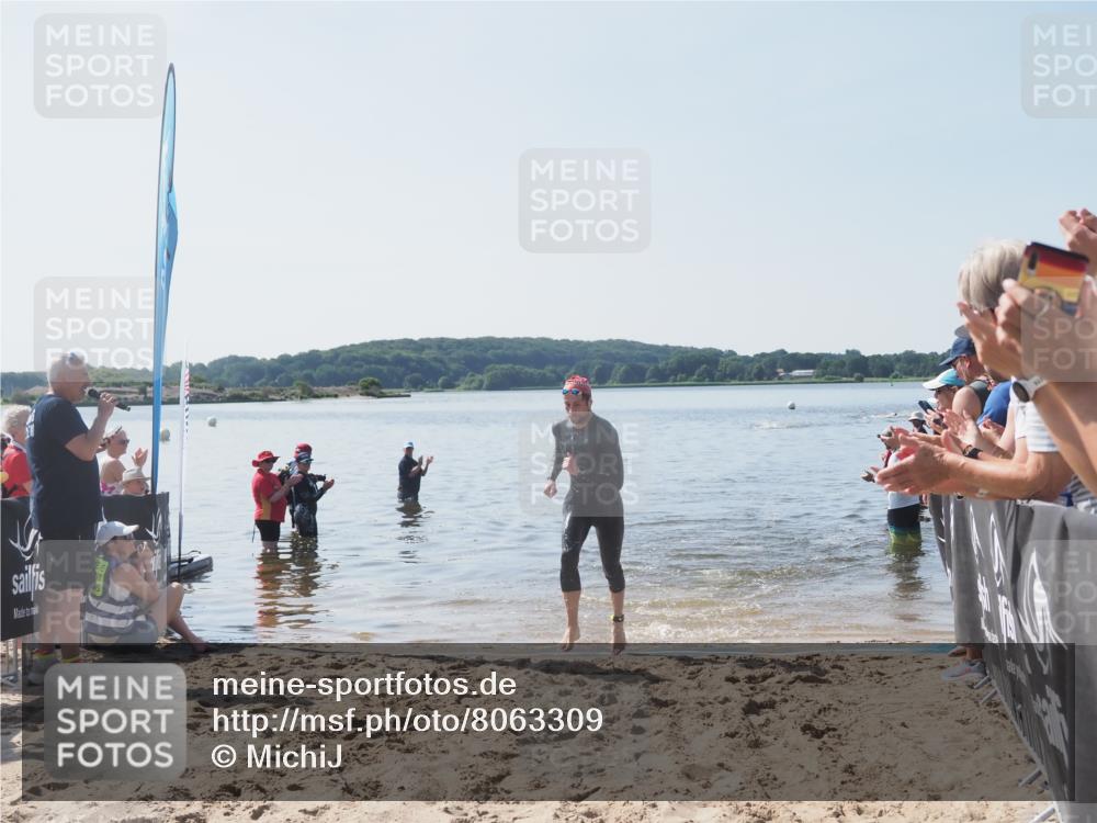 22.06.2025 - Viking Triathlon MichiJ http://msf.ph/oto/8063309 22.06.2025 10:24:14 Schwimmen 609 meine-sportfotos.de