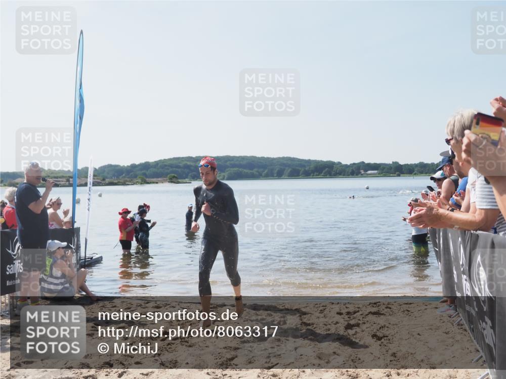 22.06.2025 - Viking Triathlon MichiJ http://msf.ph/oto/8063317 22.06.2025 10:24:15 Schwimmen 609 meine-sportfotos.de
