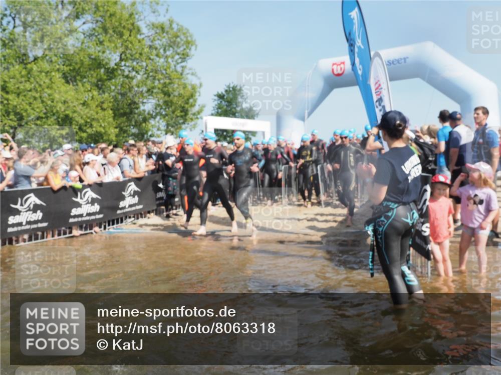 22.06.2025 - Viking Triathlon KatJ http://msf.ph/oto/8063318 22.06.2025 10:02:23 Schwimmen 21, 75, 78, 103, 139, 180, 207, 255, 265, 283, 309, 331, 382, 464, 469 meine-sportfotos.de