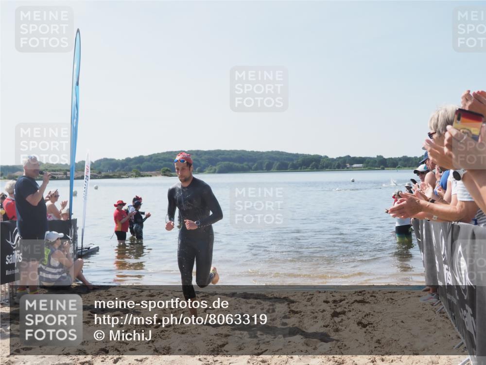 22.06.2025 - Viking Triathlon MichiJ http://msf.ph/oto/8063319 22.06.2025 10:24:15 Schwimmen 609 meine-sportfotos.de