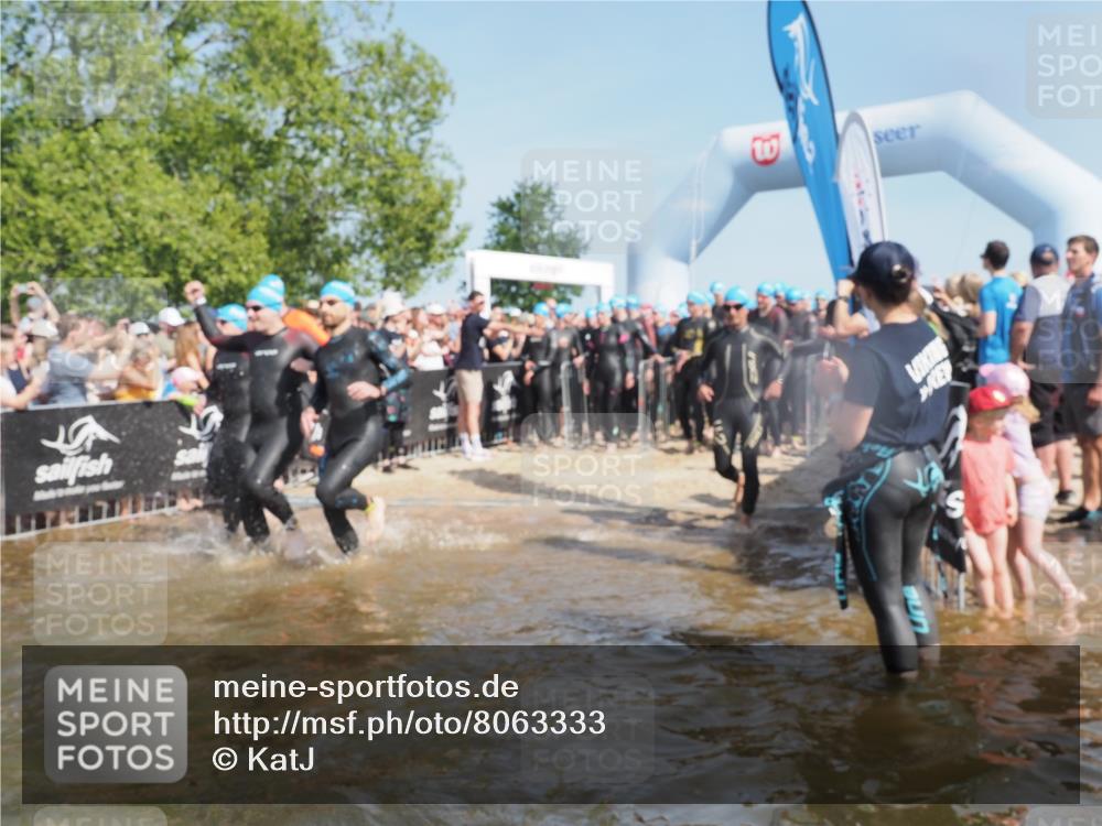 22.06.2025 - Viking Triathlon KatJ http://msf.ph/oto/8063333 22.06.2025 10:02:24 Schwimmen 75, 78, 103, 180, 188, 189, 255, 265, 283, 331, 464, 469, 520, 532, 549 meine-sportfotos.de