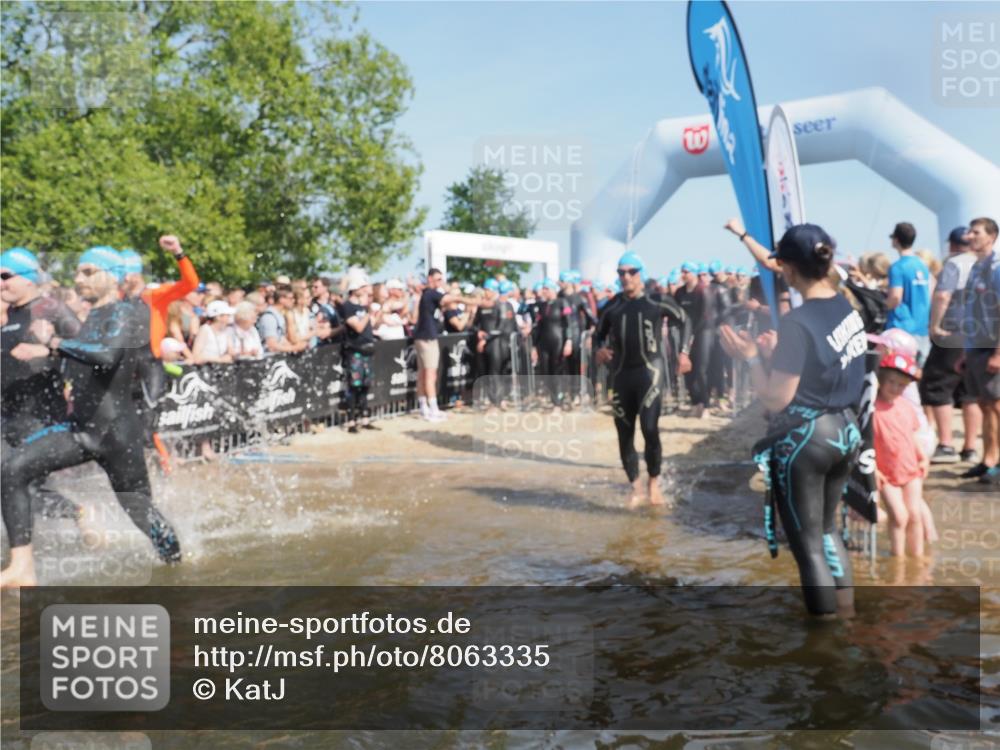 22.06.2025 - Viking Triathlon KatJ http://msf.ph/oto/8063335 22.06.2025 10:02:24 Schwimmen 75, 78, 103, 180, 188, 189, 255, 265, 283, 331, 464, 469, 520, 532, 549 meine-sportfotos.de