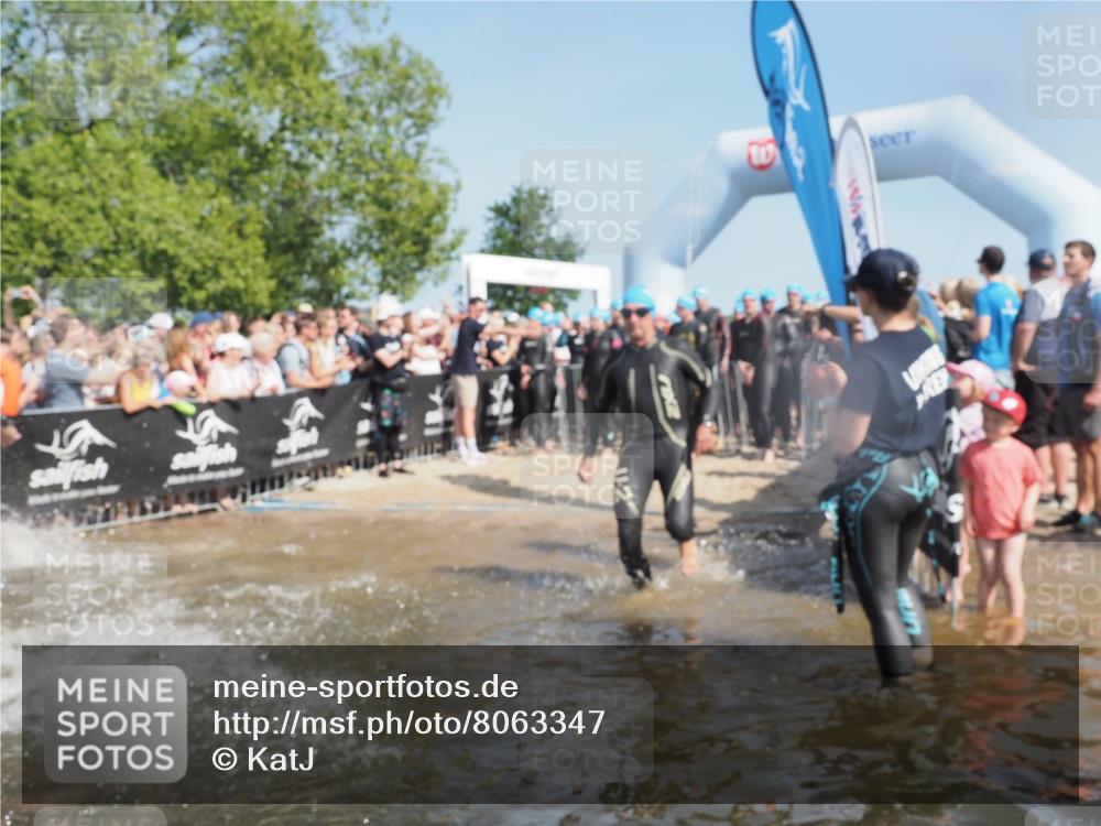22.06.2025 - Viking Triathlon KatJ http://msf.ph/oto/8063347 22.06.2025 10:02:25 Schwimmen 75, 78, 103, 180, 188, 189, 255, 265, 283, 331, 464, 469, 520, 532, 549 meine-sportfotos.de