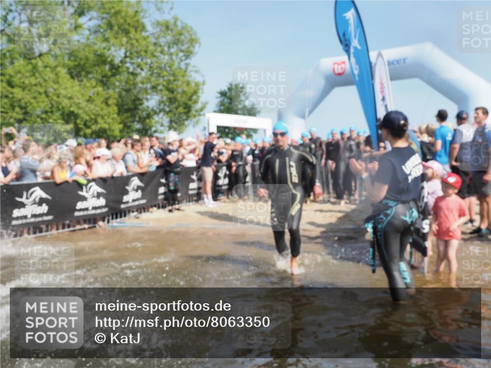 22.06.2025 - Viking Triathlon KatJ http://msf.ph/oto/8063350 22.06.2025 10:02:25 Schwimmen 75, 78, 103, 180, 188, 189, 255, 265, 283, 331, 464, 469, 520, 532, 549 meine-sportfotos.de