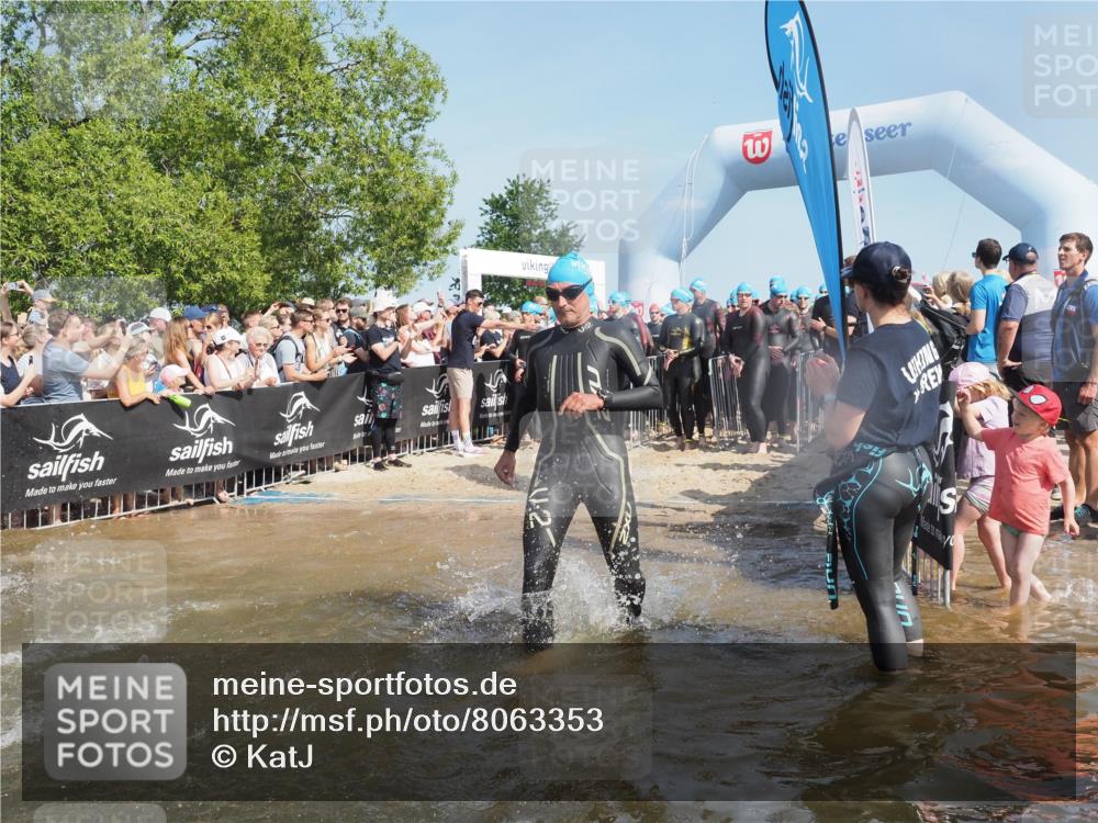 22.06.2025 - Viking Triathlon KatJ http://msf.ph/oto/8063353 22.06.2025 10:02:25 Schwimmen 75, 78, 103, 180, 188, 189, 255, 265, 283, 331, 464, 469, 520, 532, 549 meine-sportfotos.de