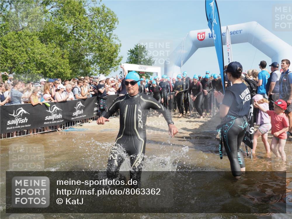 22.06.2025 - Viking Triathlon KatJ http://msf.ph/oto/8063362 22.06.2025 10:02:26 Schwimmen 75, 78, 103, 180, 188, 189, 255, 265, 283, 331, 464, 469, 520, 532, 549 meine-sportfotos.de